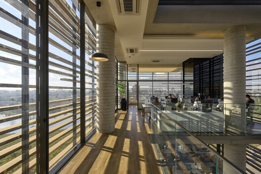 Patrimonium Headquarters / Gustavo Penna Arquiteto e Associados Patrimonium Headquarters / Gustavo Penna Arquiteto e Associados - Interior Photography, Glass