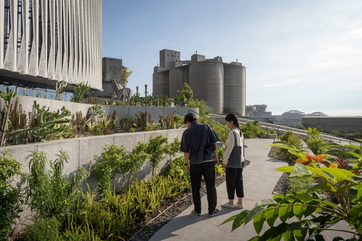 TCC DAKA Renewable Resource Recycling Center (RRRC) / KPF TCC DAKA Renewable Resource Recycling Center (RRRC) / KPF - Exterior Photography
