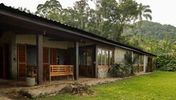 Praia Preta II Residence / Luis Canepa Arquitetos