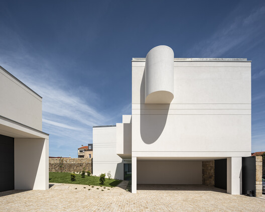 Collective Housing in Vila do Conde / Raulino Silva Arquitecto - Exterior Photography