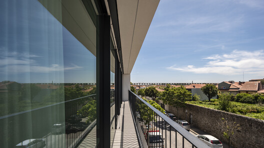 Collective Housing in Vila do Conde / Raulino Silva Arquitecto - Exterior Photography, Balcony