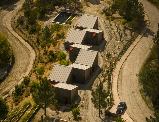 House Over the Hills / Diogo Aguiar Studio House Over the Hills / Diogo Aguiar Studio - Exterior Photography, Aerial View Photography