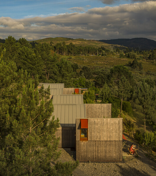 House Over the Hills / Diogo Aguiar Studio House Over the Hills / Diogo Aguiar Studio - Image 7 of 26