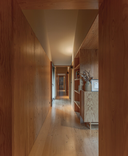 House Over the Hills / Diogo Aguiar Studio House Over the Hills / Diogo Aguiar Studio - Interior Photography, Wood