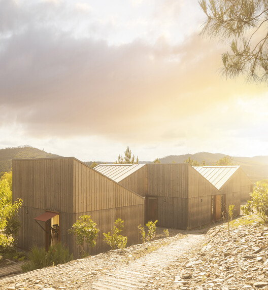 House Over the Hills / Diogo Aguiar Studio House Over the Hills / Diogo Aguiar Studio - Image 20 of 26