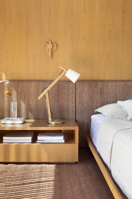 V+M House / Solange Cálio Arquitetos - Interior Photography, Wood, Bedroom, Bed, Lighting