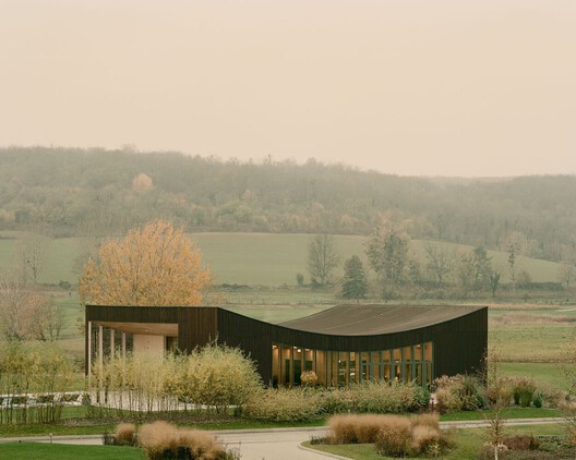 Hungary's New Architectural Landscape: Building From the Past Hungary's New Architectural Landscape: Building From the Past - Image 11 of 21