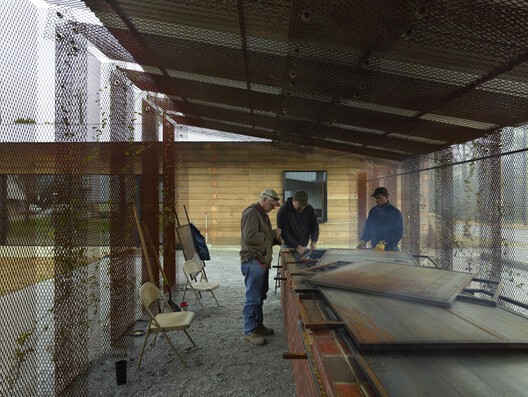 Beyond the Handmade Aesthetic: Why Craft Needs New Construction Economies Beyond the Handmade Aesthetic: Why Craft Needs New Construction Economies - Image 5 of 20