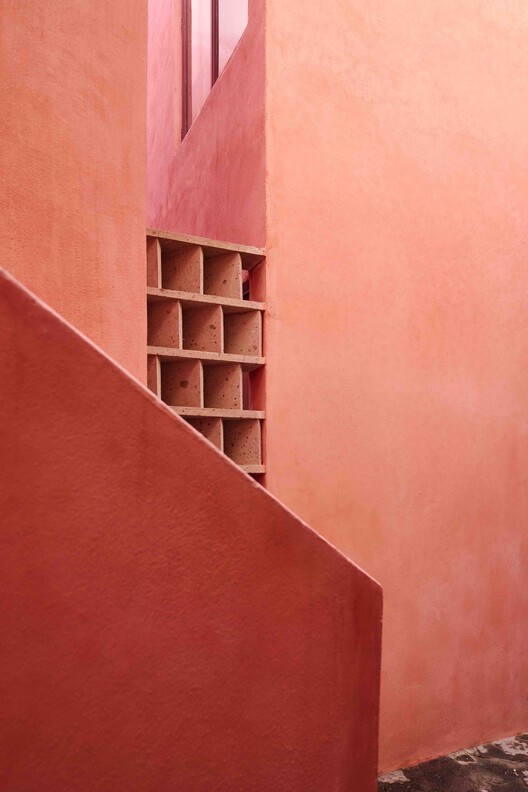 Hotel Casa de las Abuelas / LANZA Atelier Hotel Casa de las Abuelas / LANZA Atelier - Interior Photography, Closet, Stairs
