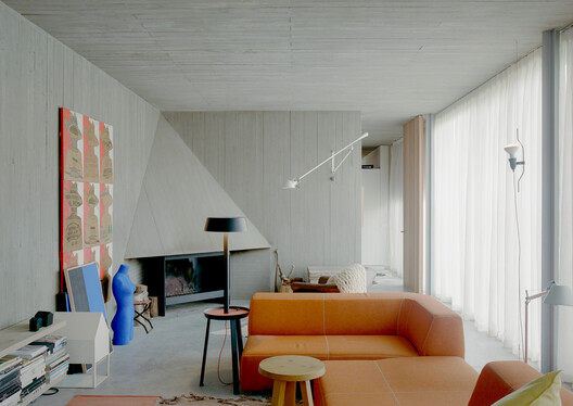 Mori House / Aires Mateus + MA+Co Mori House / Aires Mateus + MA+Co - Interior Photography, Living Room, Wood, Chair