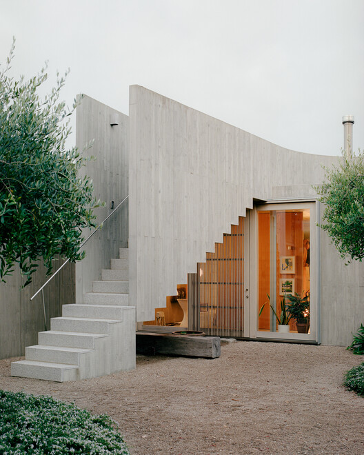 Mori House / Aires Mateus + MA+Co - Exterior Photography, Stairs, Concrete