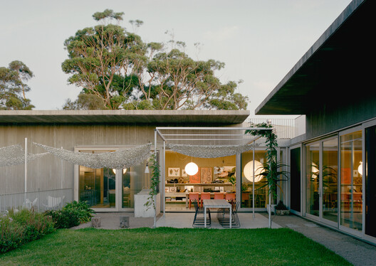 Mori House / Aires Mateus + MA+Co Mori House / Aires Mateus + MA+Co - Image 5 of 26
