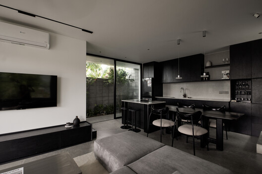 Residência Lily Block / 3fconcept Residência Lily Block / 3fconcept - Fotografia de Interiores, Cozinha, Sofá, Mesa, Iluminação, Cadeira