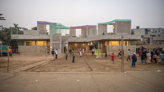 Machan - Korail Community Platform / Paraa - Exterior Photography