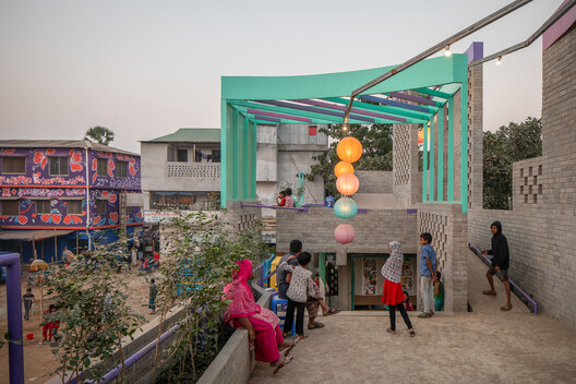 Machan - Korail Community Platform / Paraa - Exterior Photography