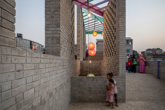 Machan - Korail Community Platform / Paraa - Exterior Photography, Brick