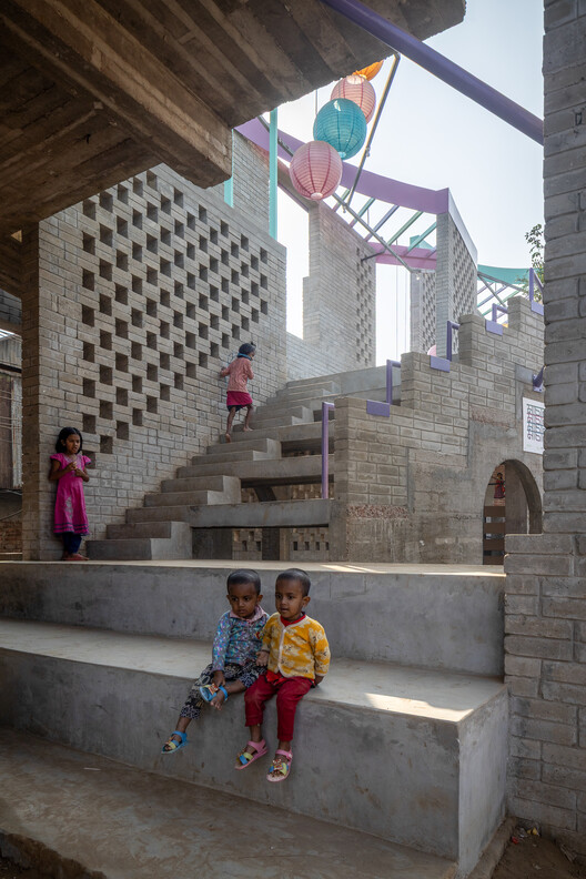 Machan - Korail Community Platform / Paraa - Exterior Photography