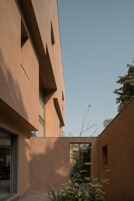 LJ House / Studio Saransh + IKSOI LJ House / Studio Saransh + IKSOI - Image 10 of 44