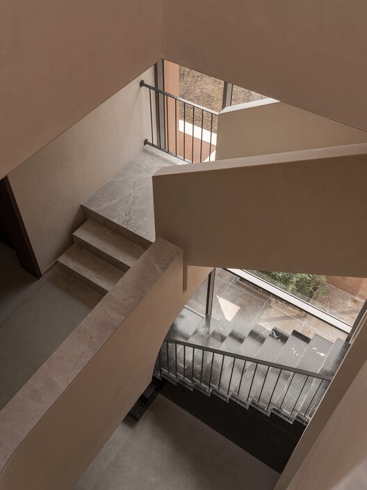 LJ House / Studio Saransh + IKSOI LJ House / Studio Saransh + IKSOI - Image 25 of 44