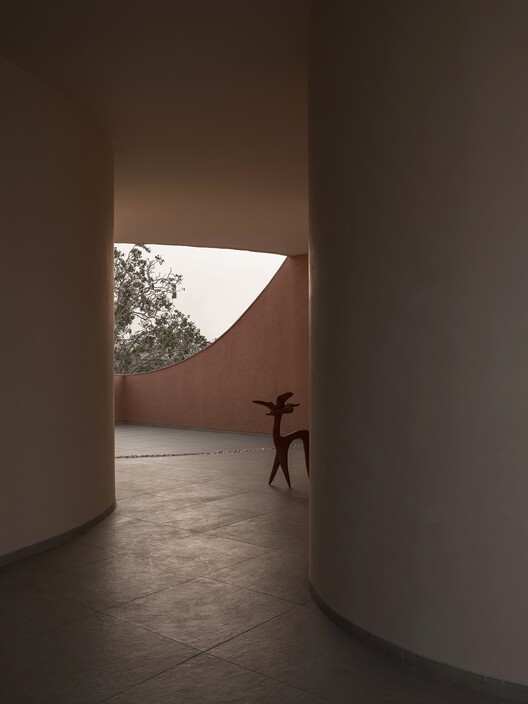 LJ House / Studio Saransh + IKSOI LJ House / Studio Saransh + IKSOI - Interior Photography