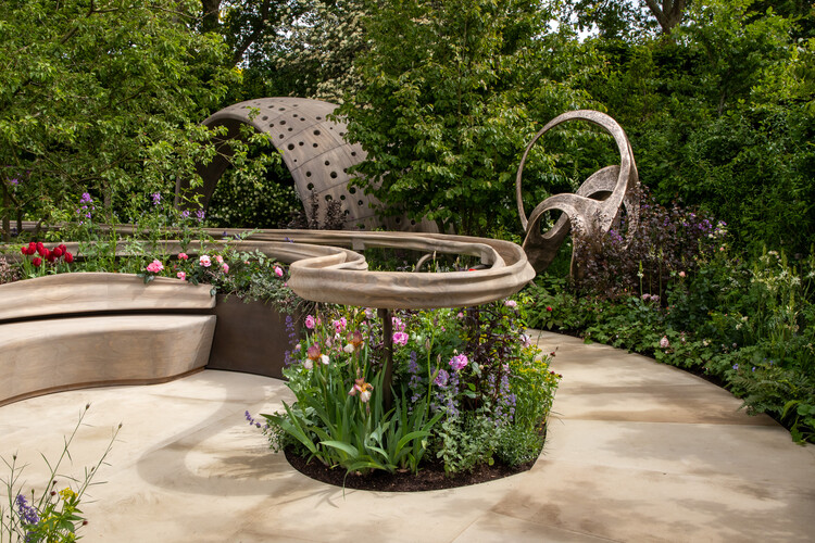 What Is the Right Wood for Outdoor Use? - Image 2 of 7