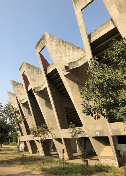 Modernism on the Watch: Preserving the Sardar Vallabhbhai Patel Stadium in India - Image 2 of 7