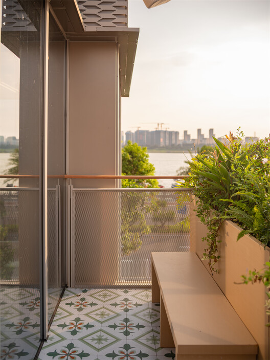 Super JINJIANG / COLORFULL YUJING DESIGN Super JINJIANG / COLORFULL YUJING DESIGN - Interior Photography, Balcony