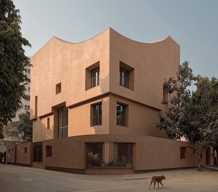 Casa LJ / Studio Saransh + IKSOI - Fotografia de Exterior, Casas