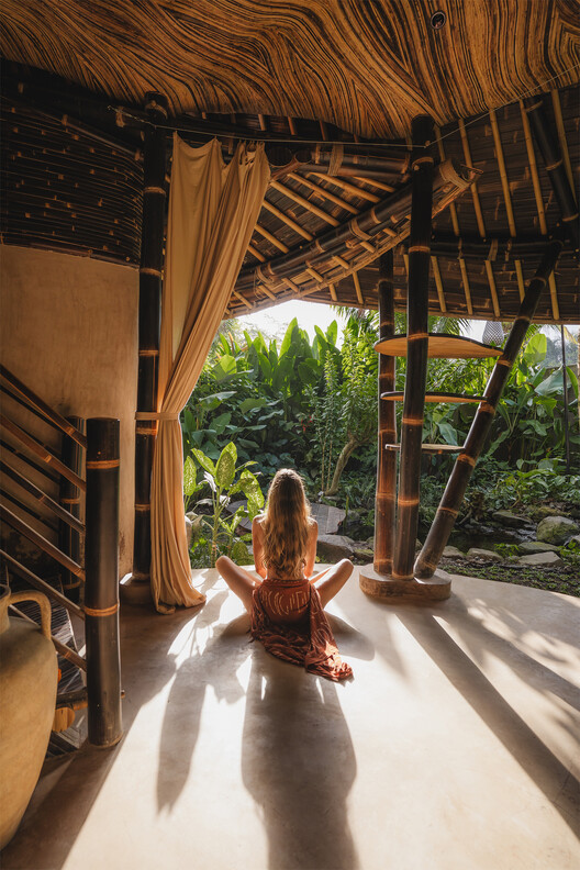 Hideout Leaf Villa / Pablo Luna Studio Hideout Leaf Villa / Pablo Luna Studio - Interior Photography, Wood