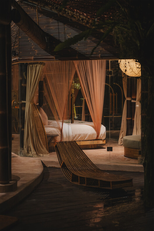 Hideout Leaf Villa / Pablo Luna Studio Hideout Leaf Villa / Pablo Luna Studio - Image 21 of 32