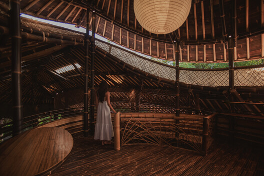 Hideout Leaf Villa / Pablo Luna Studio Hideout Leaf Villa / Pablo Luna Studio - Interior Photography, Wood
