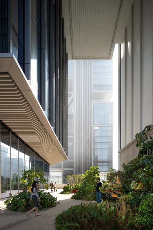 TP-LINK LXD Building / KPF TP-LINK LXD Building / KPF - Exterior Photography, Glass
