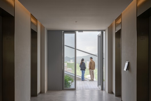 TP-LINK LXD Building / KPF TP-LINK LXD Building / KPF - Interior Photography, Glass