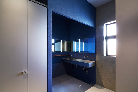 Kyoto Minami Kaikan Movie Theater / Tato Architects Kyoto Minami Kaikan Movie Theater / Tato Architects - Interior Photography, Bathroom, Lighting, Glass