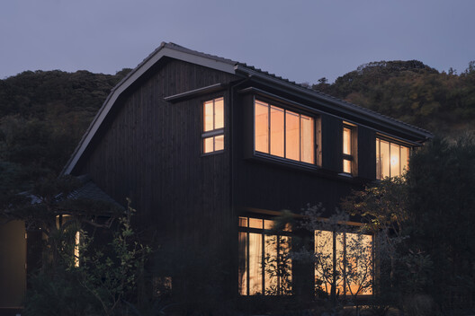 Green Sandwich House / HYAN Green Sandwich House / HYAN - Exterior Photography