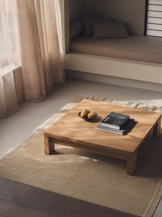 Green Sandwich House / HYAN Green Sandwich House / HYAN - Interior Photography, Wood, Table, Chair