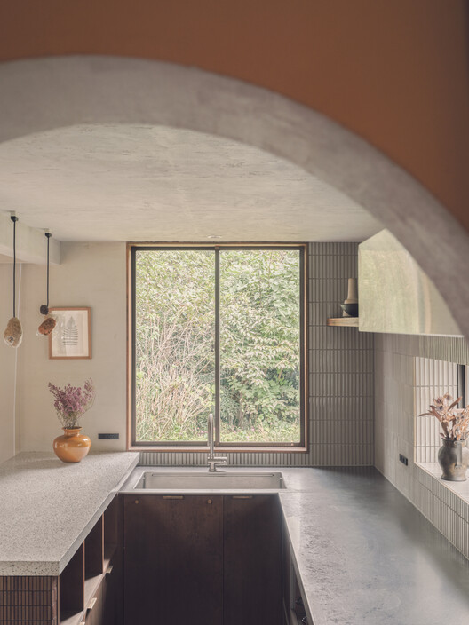 Green Sandwich House / HYAN Green Sandwich House / HYAN - Interior Photography, Wood, Countertop, Kitchen