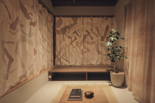 Green Sandwich House / HYAN Green Sandwich House / HYAN - Interior Photography, Bathroom, Wood