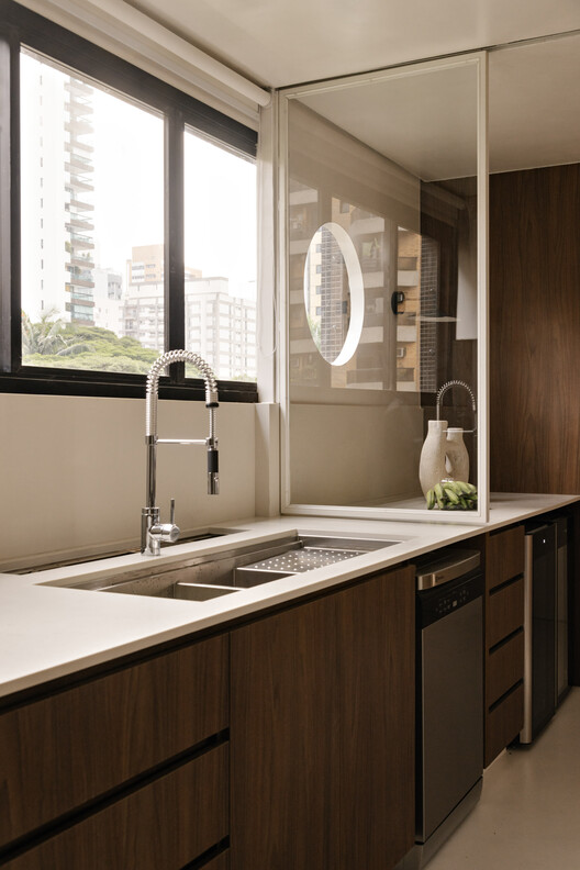 Apartment Matisse / Gurgel D’Alfonso Arquitetura Apartment Matisse / Gurgel D’Alfonso Arquitetura - Interior Photography, Kitchen, Countertop, Sink, Glass