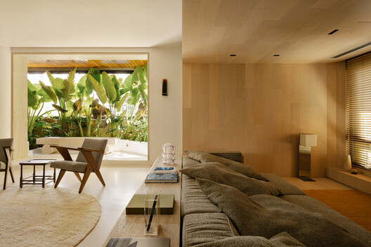 Apartment Matisse / Gurgel D’Alfonso Arquitetura Apartment Matisse / Gurgel D’Alfonso Arquitetura - Interior Photography, Living Room, Sofa, Wood, Lighting