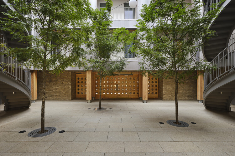 Frame 122 / Brent Buck Architects - Exterior Photography, Courtyard