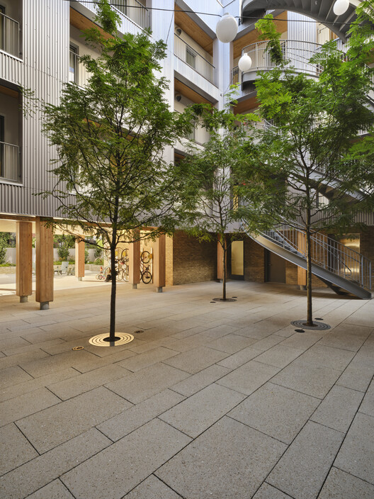 Frame 122 / Brent Buck Architects Frame 122 / Brent Buck Architects - Image 2 of 19