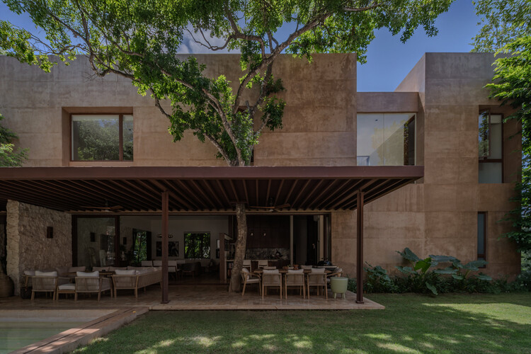 Sodzil House / Esencial Studio - Exterior Photography, Garden, Courtyard, Patio