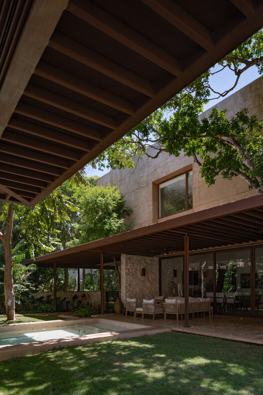 Sodzil House / Esencial Studio Sodzil House / Esencial Studio - Interior Photography, Wood, Courtyard