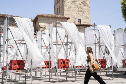 archdaily.com - Olivia Poston - Ephemeral Architecture Prototypes: The Future of Public Spaces