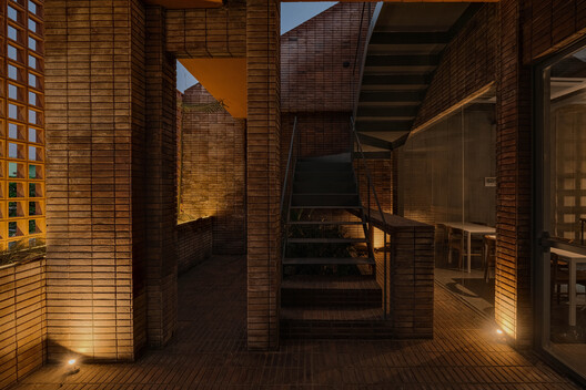 Common Days Cafe / INS Studio Common Days Cafe / INS Studio - Image 15 of 25