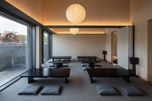 Deulkkotsoop "Field · Flower · Forest" Café / MTT - Interior Photography, Living Room, Wood, Glass