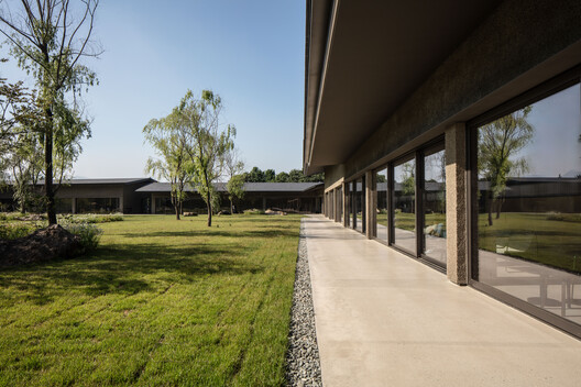 Deulkkotsoop "Field · Flower · Forest" Café / MTT - Exterior Photography