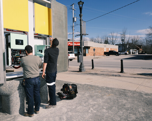 Prototype Architectural Battery Turns Public Space Into Urban Energy Storage in Ontario, Canada Prototype Architectural Battery Turns Public Space Into Urban Energy Storage in Ontario, Canada - Image 16 of 19