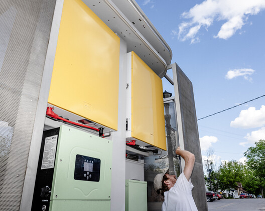 Prototype Architectural Battery Turns Public Space Into Urban Energy Storage in Ontario, Canada Prototype Architectural Battery Turns Public Space Into Urban Energy Storage in Ontario, Canada - Image 18 of 19